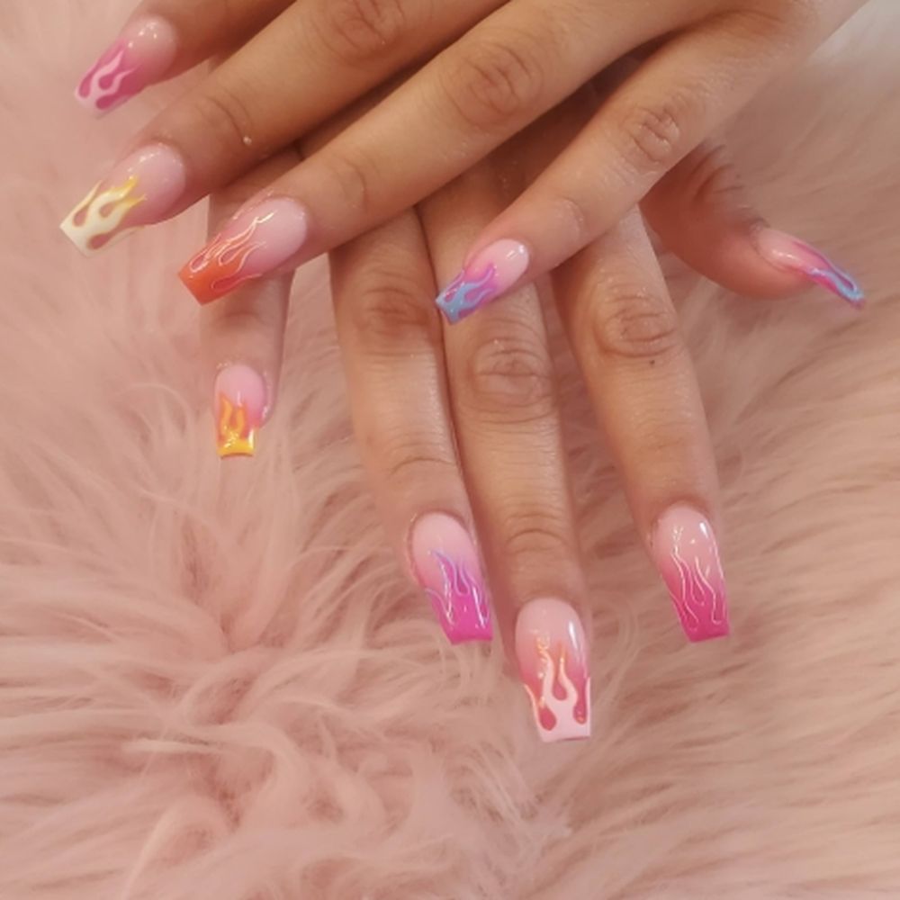 PamperME naiLounge