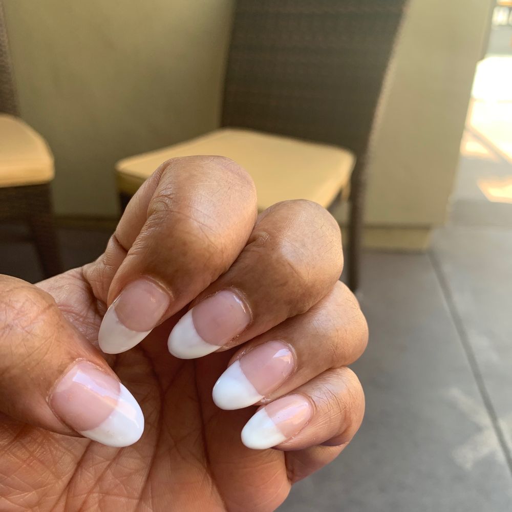 Happy Nails & Spa