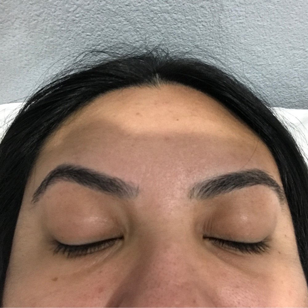 Daxa Beauty & Threading Salon