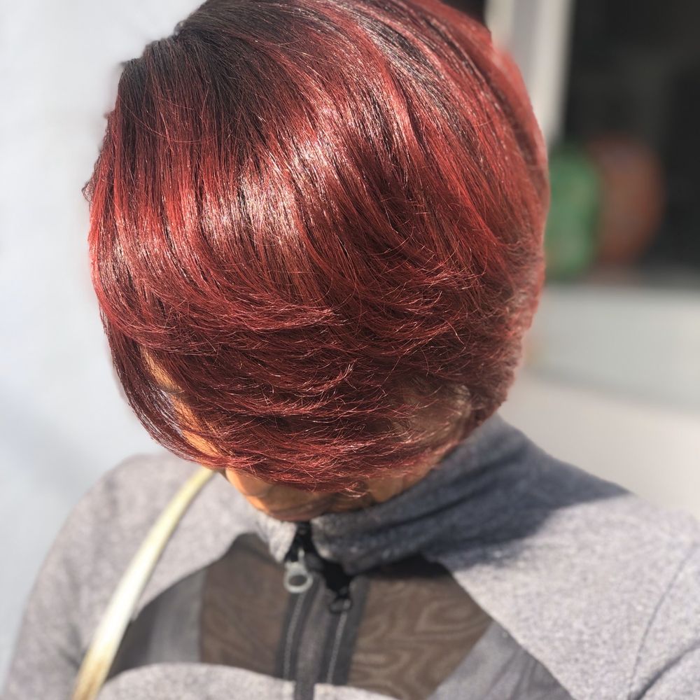 Dare To Be Noticed Salon