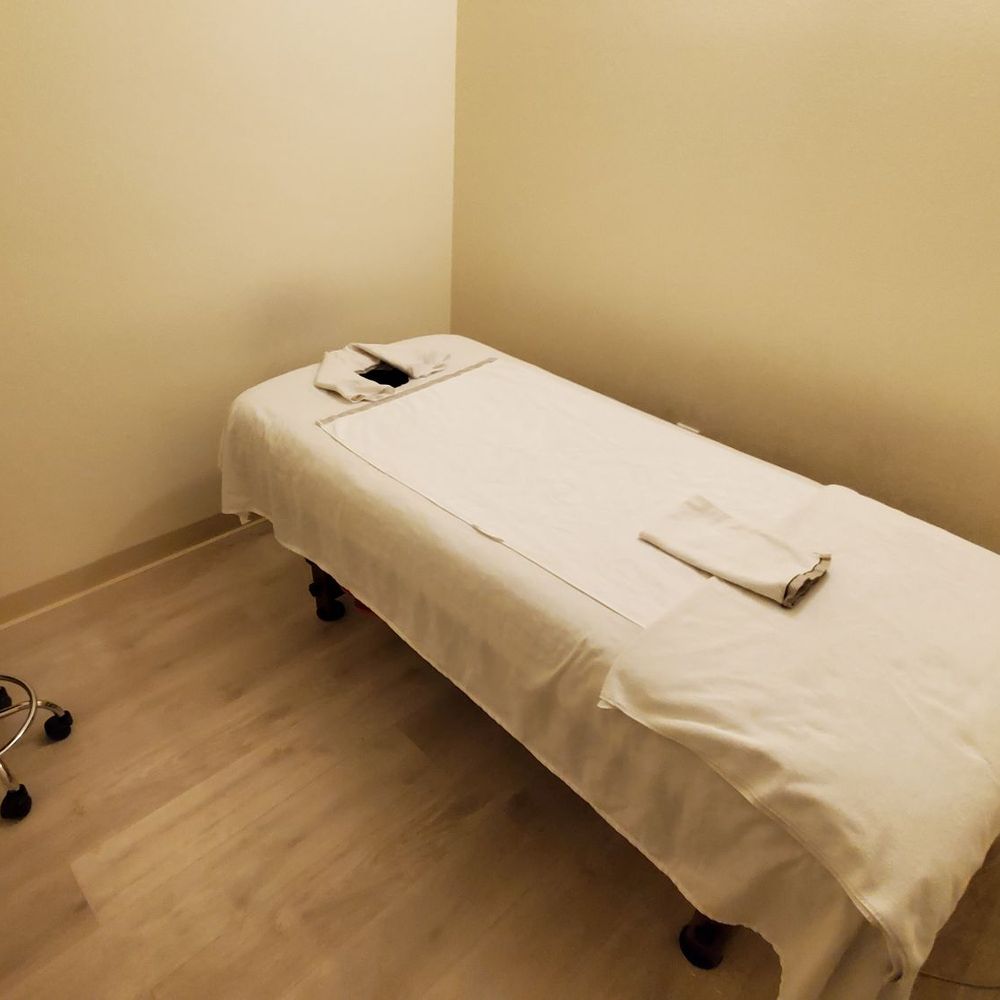 ?clat Day Spa
