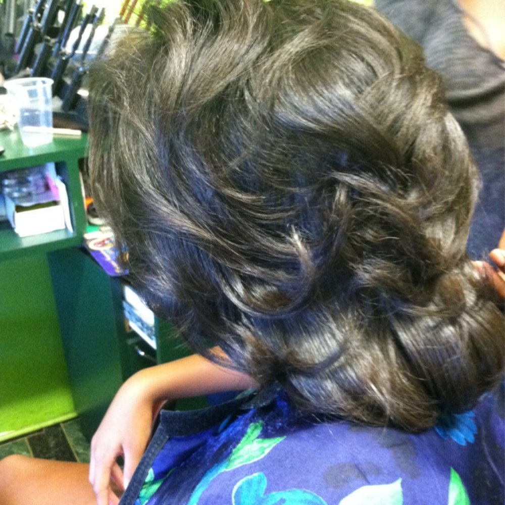 Emphatic Hair Design
