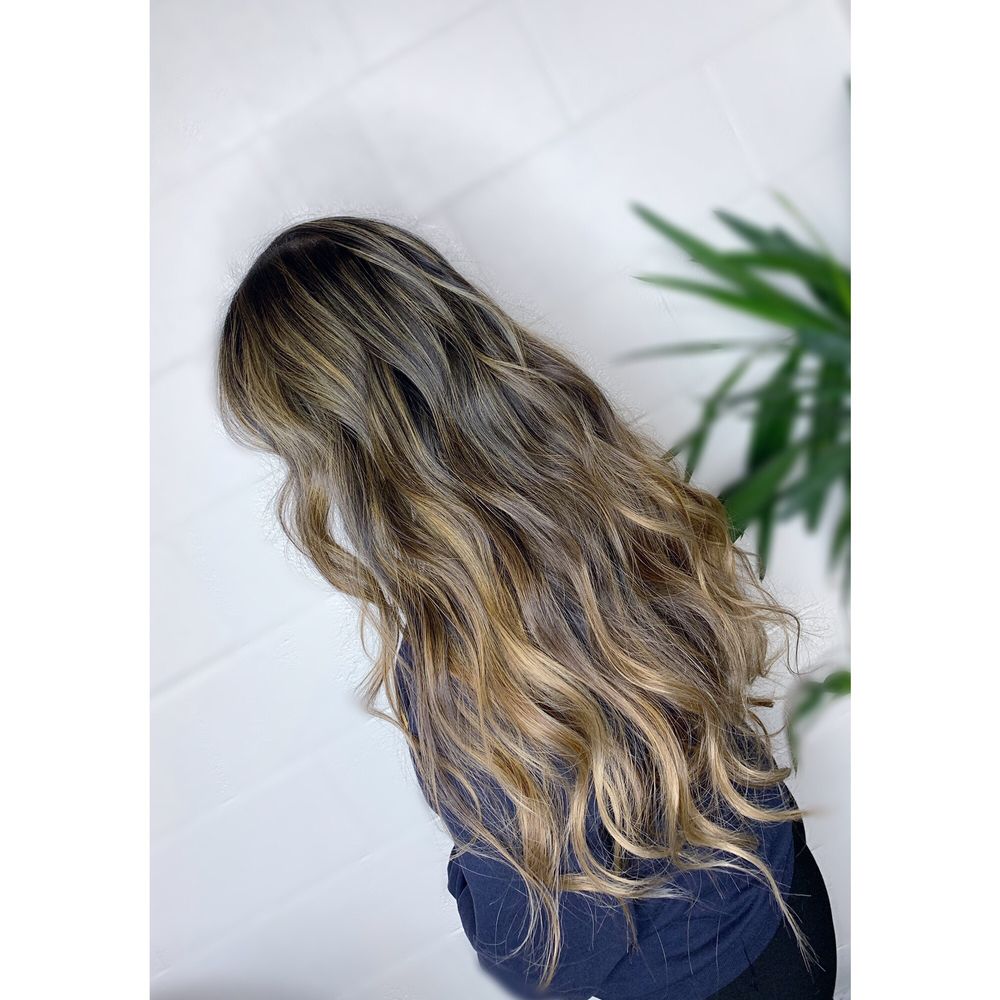 Prim and Proper Hair And Beauty Lounge