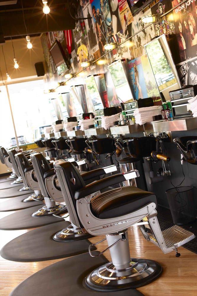 Floyd's 99 Barbershop