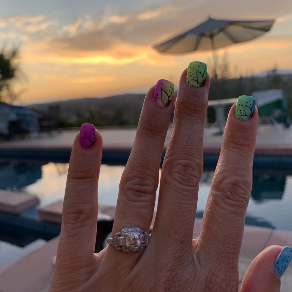La Vie Nails & Spa